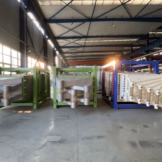 Квадратный поворотный просеиватель Вибрационный грохот с кварцевым песком Вращающееся просеивающее устройство для просеивания